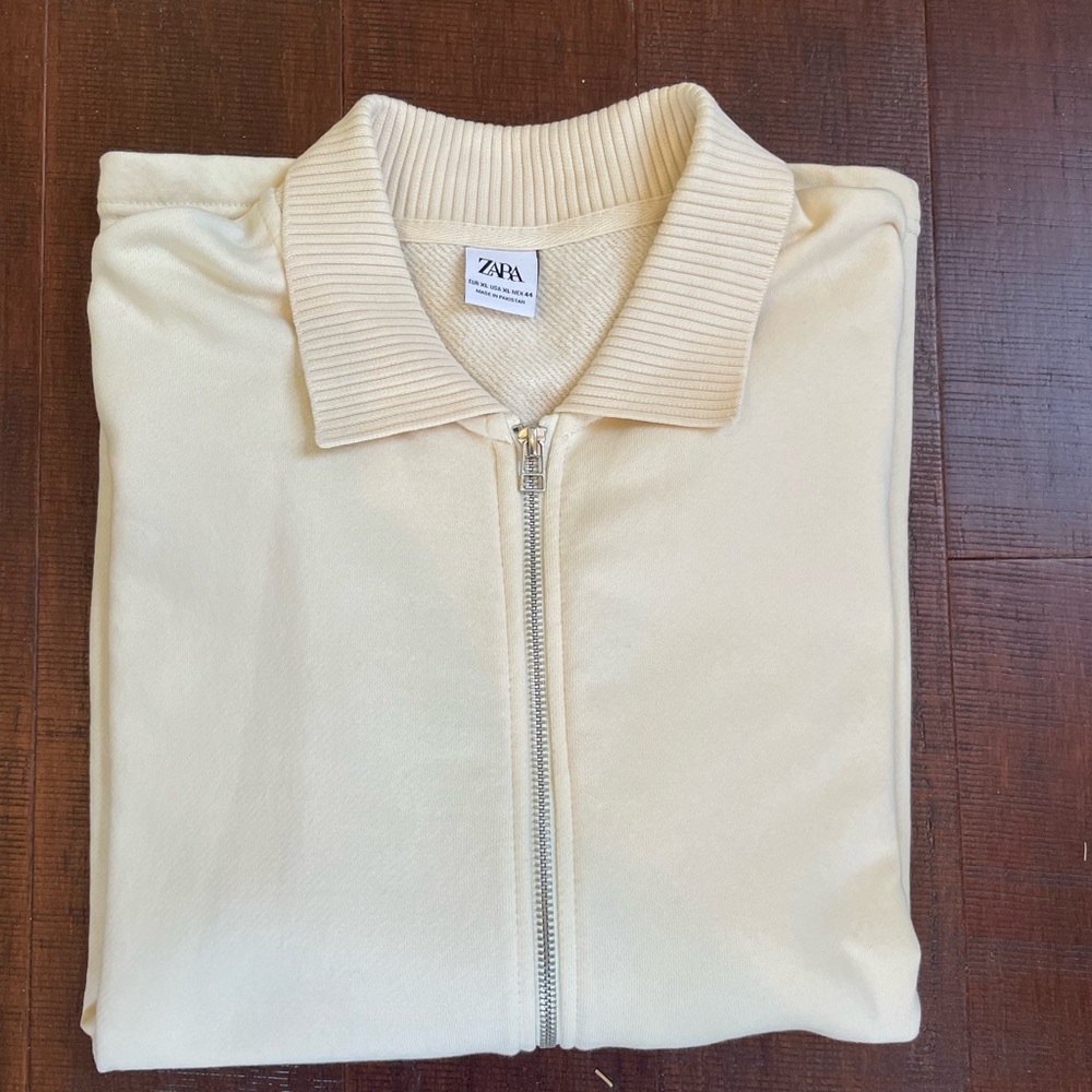 Zara Men's Zip-Up Sweater in Cream